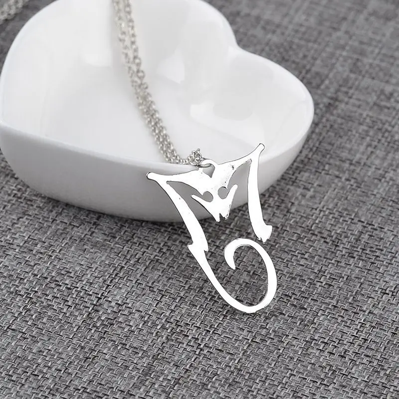 قلادة 