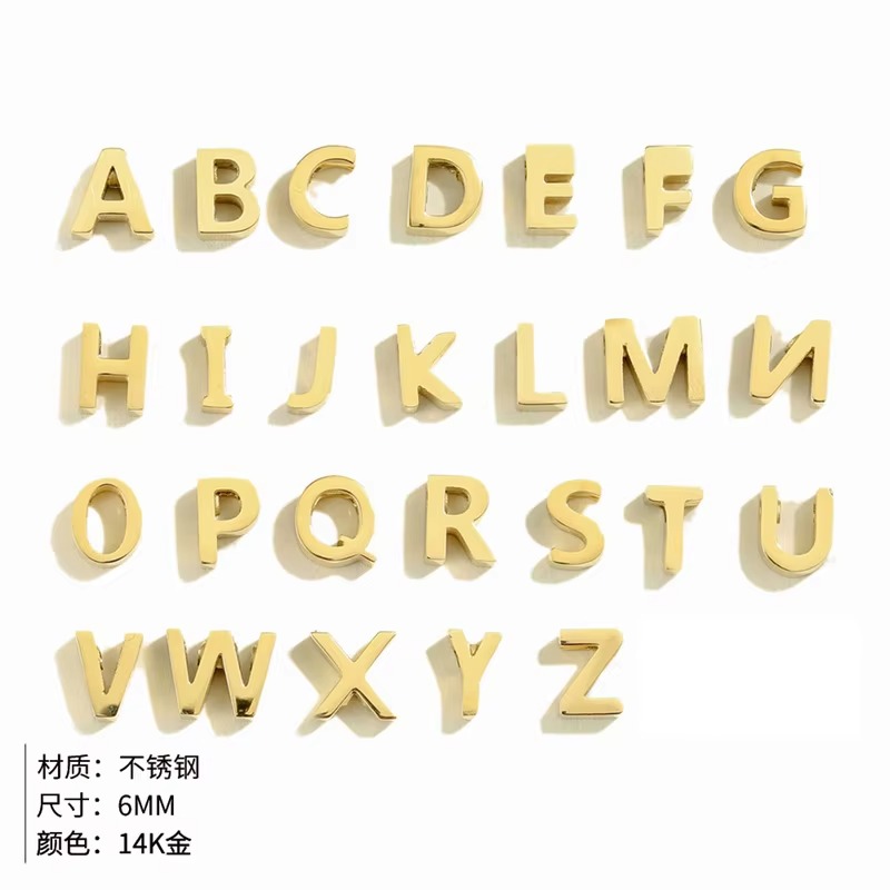 مجموعة حروف من الألف إلى الياء - مراجعة Initial Letter Necklace 18K Gold وسعره