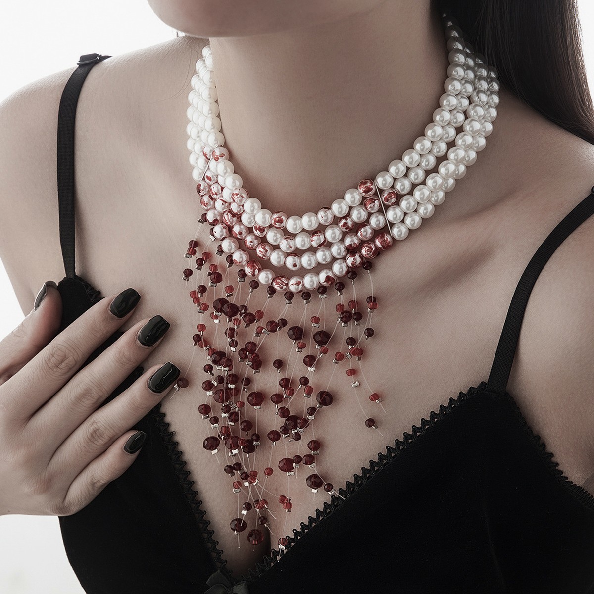 قلادة تشوكر قوطية بتصميم الدم  - مراجعة Pearl Choker Necklace Vintage وسعره