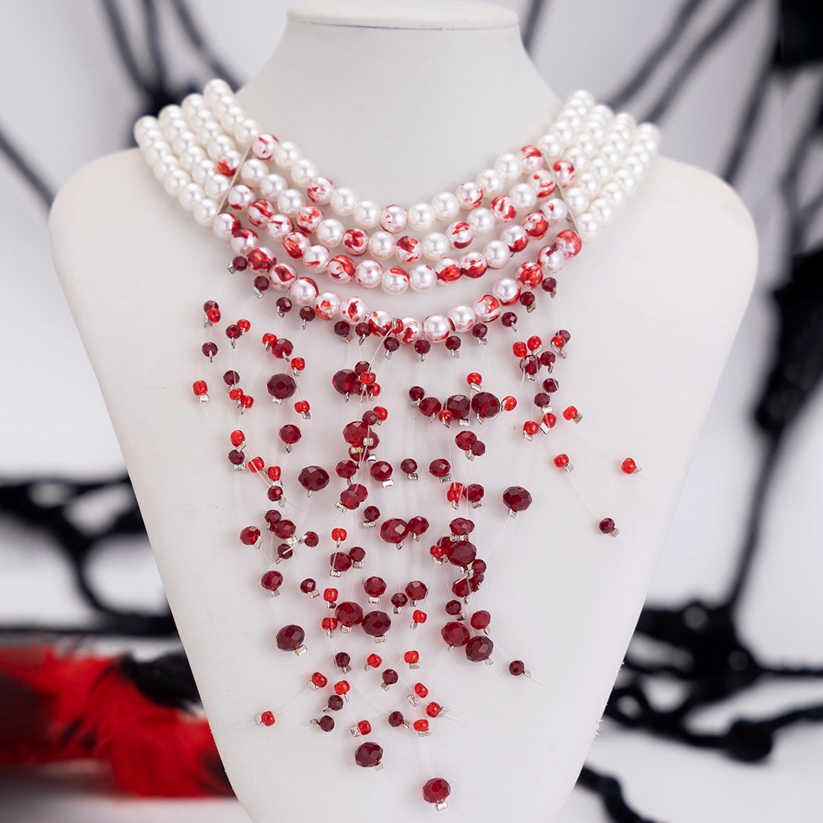 قلادة تشوكر قوطية بتصميم الدم  - مراجعة Pearl Choker Necklace Vintage وسعره