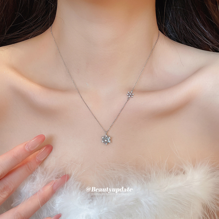 قلادة بتصميم ندفة ثلج بلورية م - مراجعة Layered Pendant Necklace Aesthetic وسعره