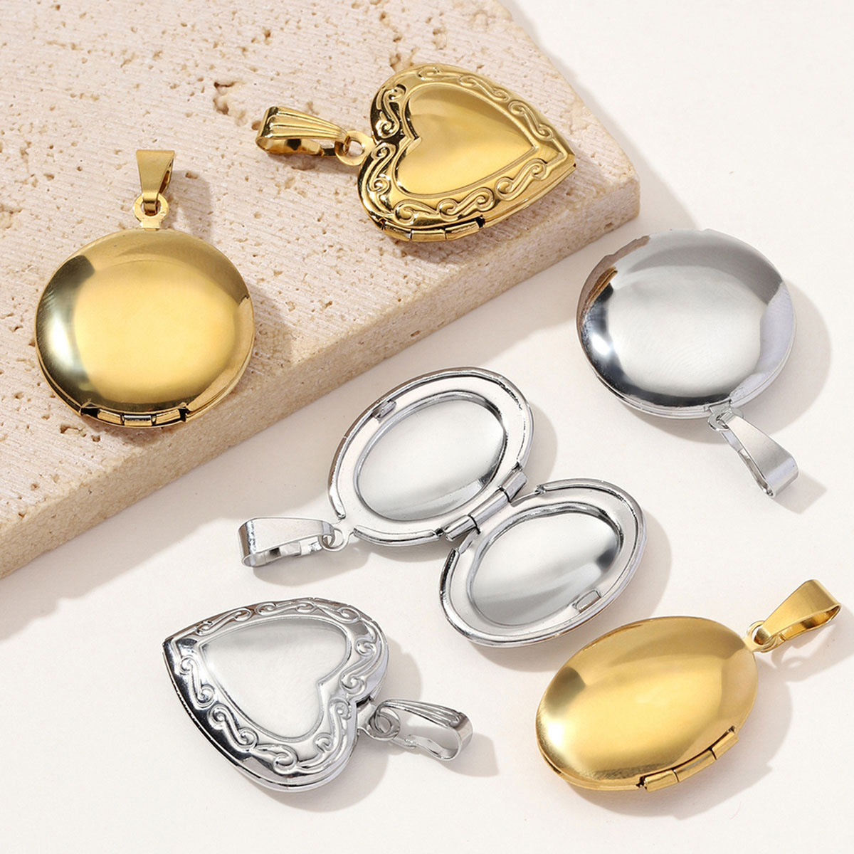 3 قطع/مجموعة، بالجملة، قلادات  - مراجعة Heart Locket Necklace Photo وسعره